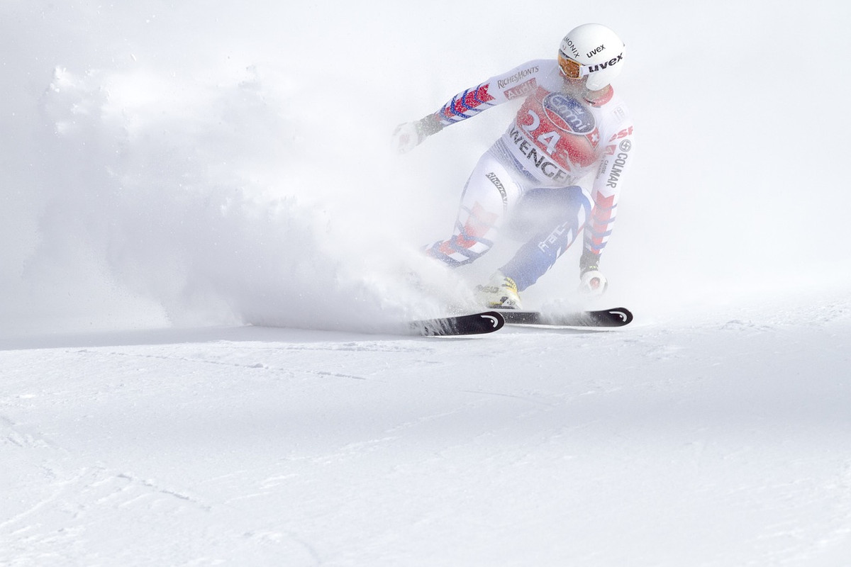 white-ski-race-2246889-1280.jpg