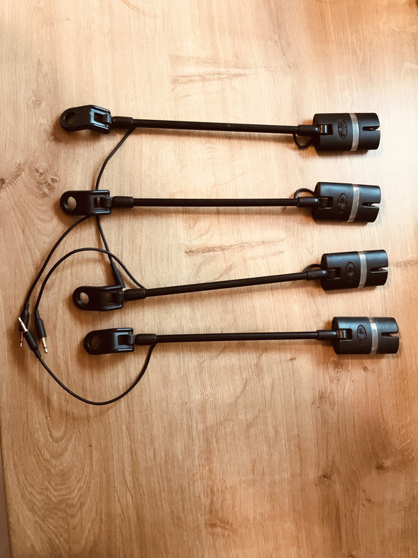 29FF0355-21AA-477B-9933-632ADDAF3EBA