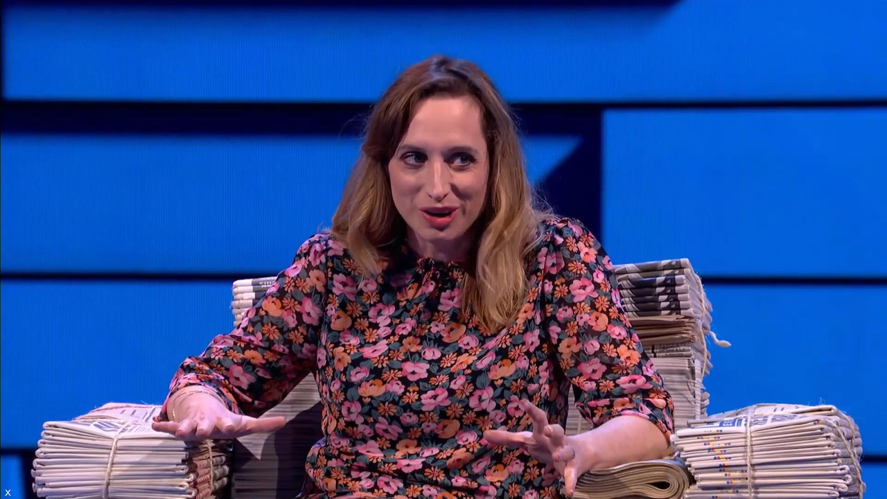 Isy Suttie 171021.mp4_snapshot_00.26_[2021.10.17_02.59.21]