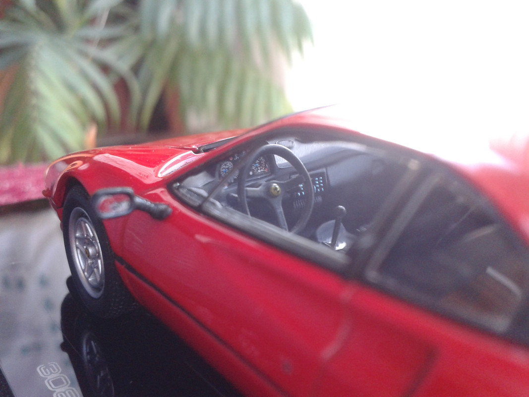 1982 Ferrari 308 GTB Quattrovalvole (Kyosho) (15)