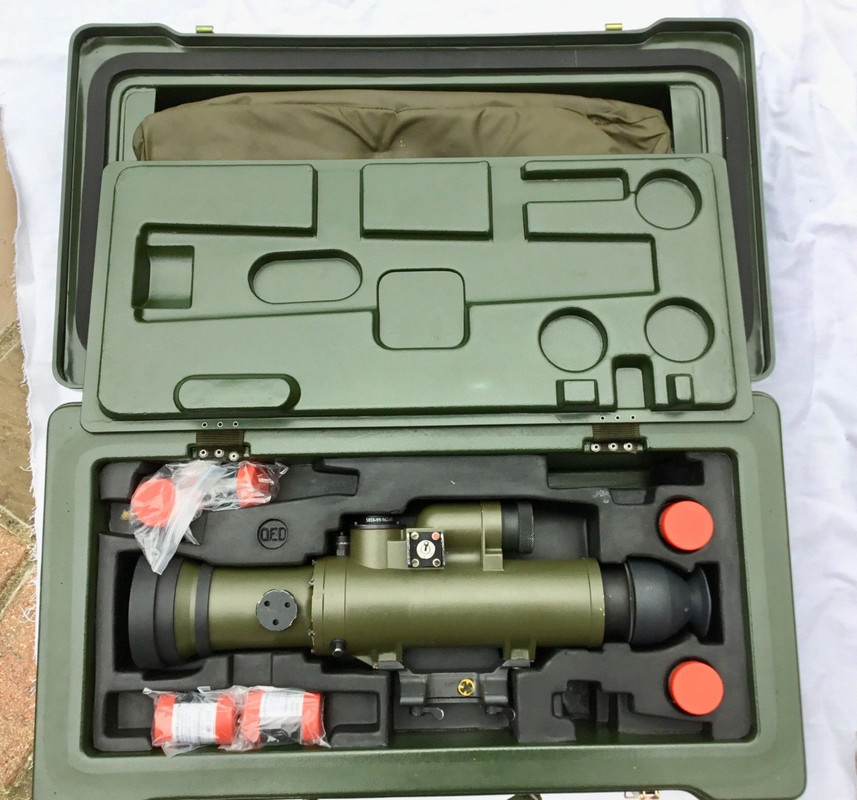 Visor Weapon-sight, Image Intensified similar al Starlite  (1)