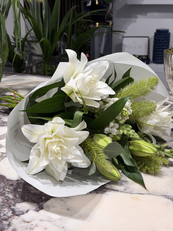 Ramo Con Lilium Blanco