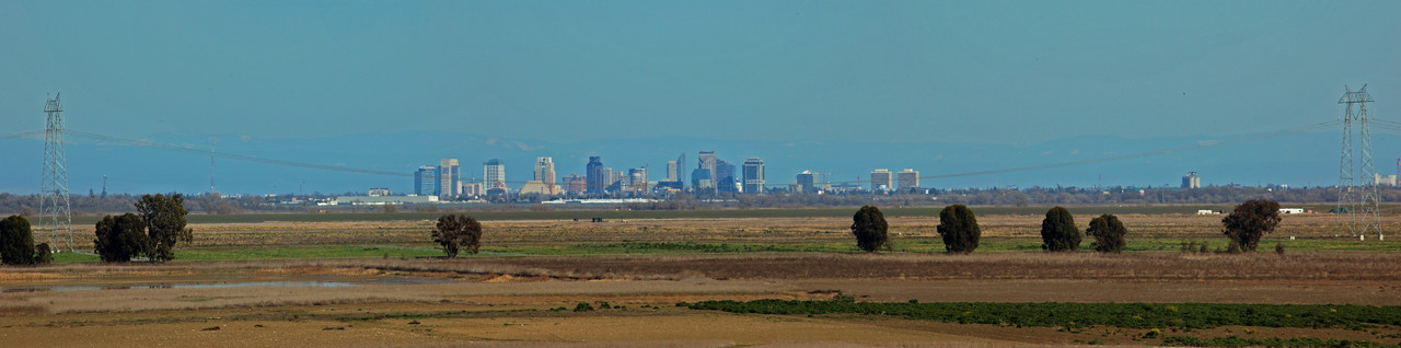 Sacramento Skyline from Yolo dump 2012-03-03 1200