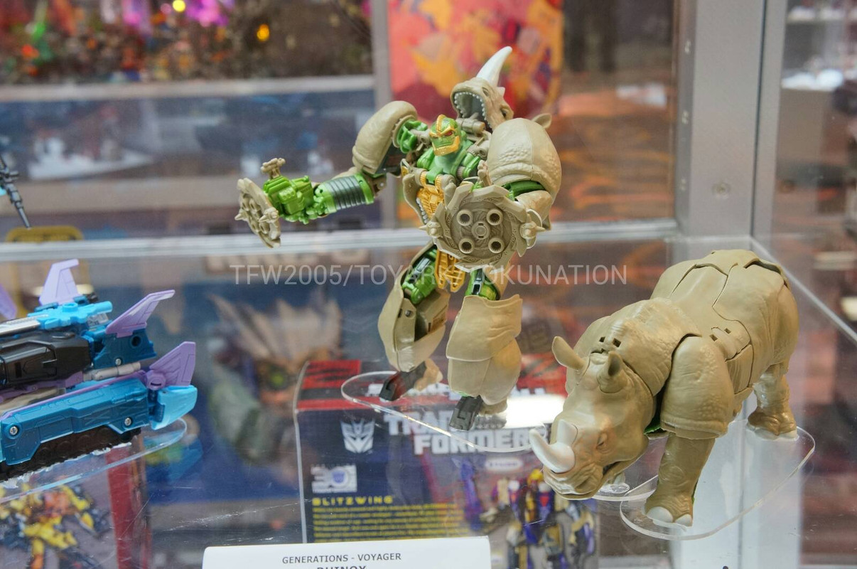 SDCC-2013-Transformers-Generations-029_137411085