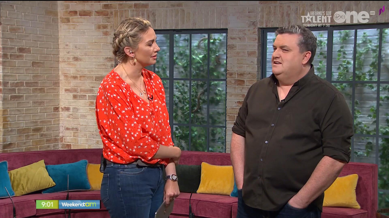 16 March - 09.00.00 - Weekend AM. Simon Delaney and Anna Daly pr