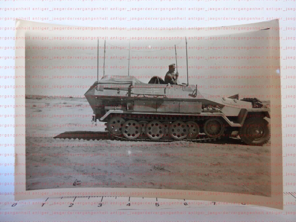 Foto 2.WK DAK Afrikakorps Schützenpanzerwagen Halbkette Funk Ant