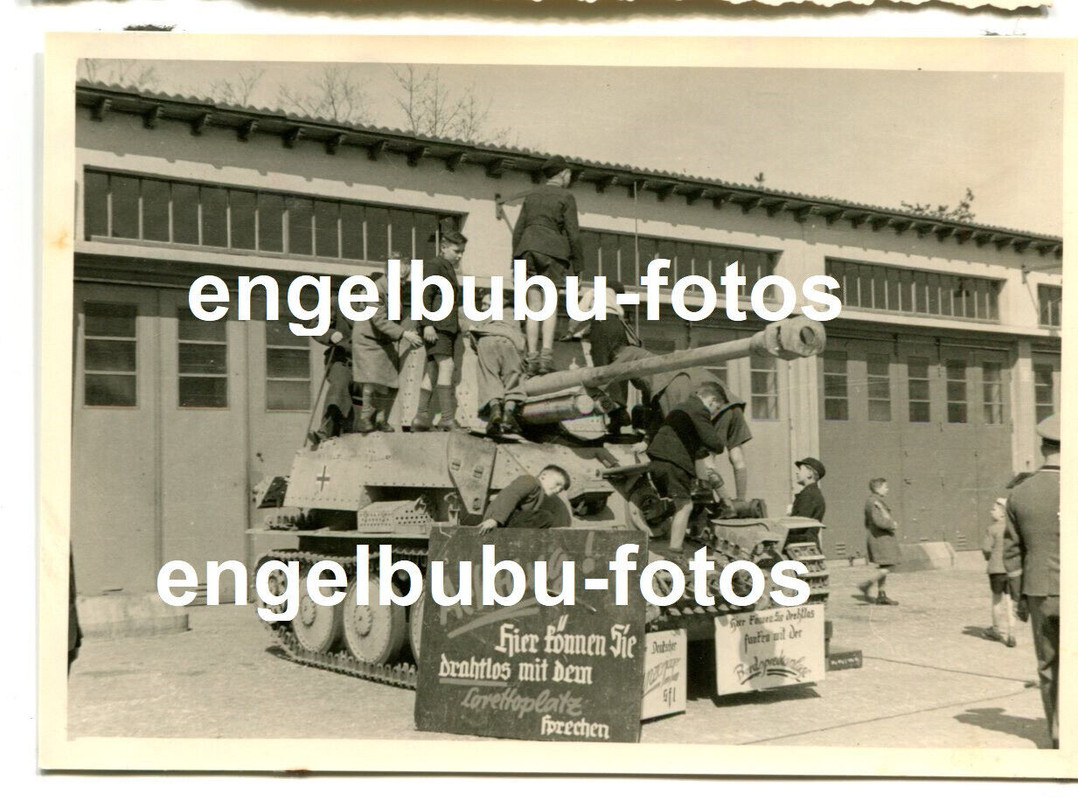 FOTO - Mackensen-Kaserne -Karlsruhe- - PANZER - SFL - Panzerjäger -MARDER II- -2