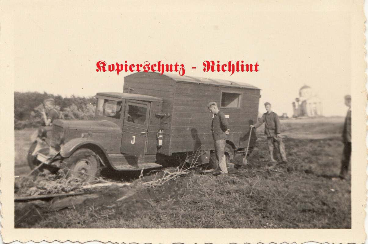 Wehrmacht Rußland leichter LKW Lastwagen Kastenaufbau Holz Beute