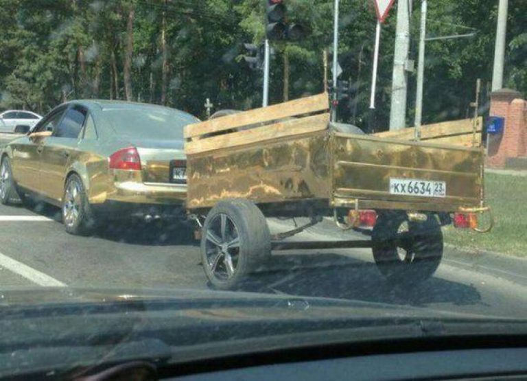 20 забавных фотографий, доказывающих, что «колхоз» в сознании неистребим