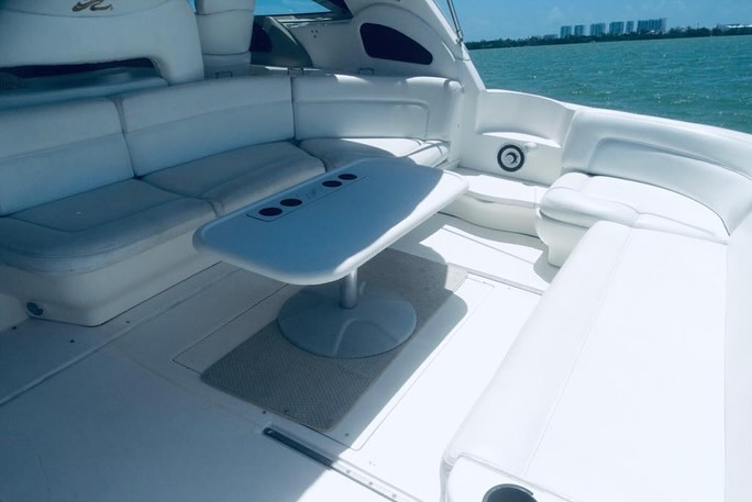 Casa del Cielo 46 ft boat charter Cancun - Panoramic view showing spacious deck perfect for Isla Mujeres tours