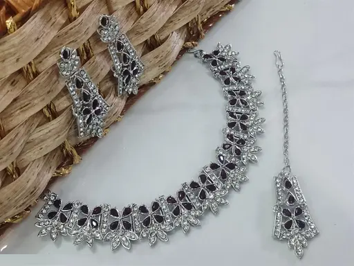 Rhodium Plated Necklace Set With Maroon Color Kundan (A105)