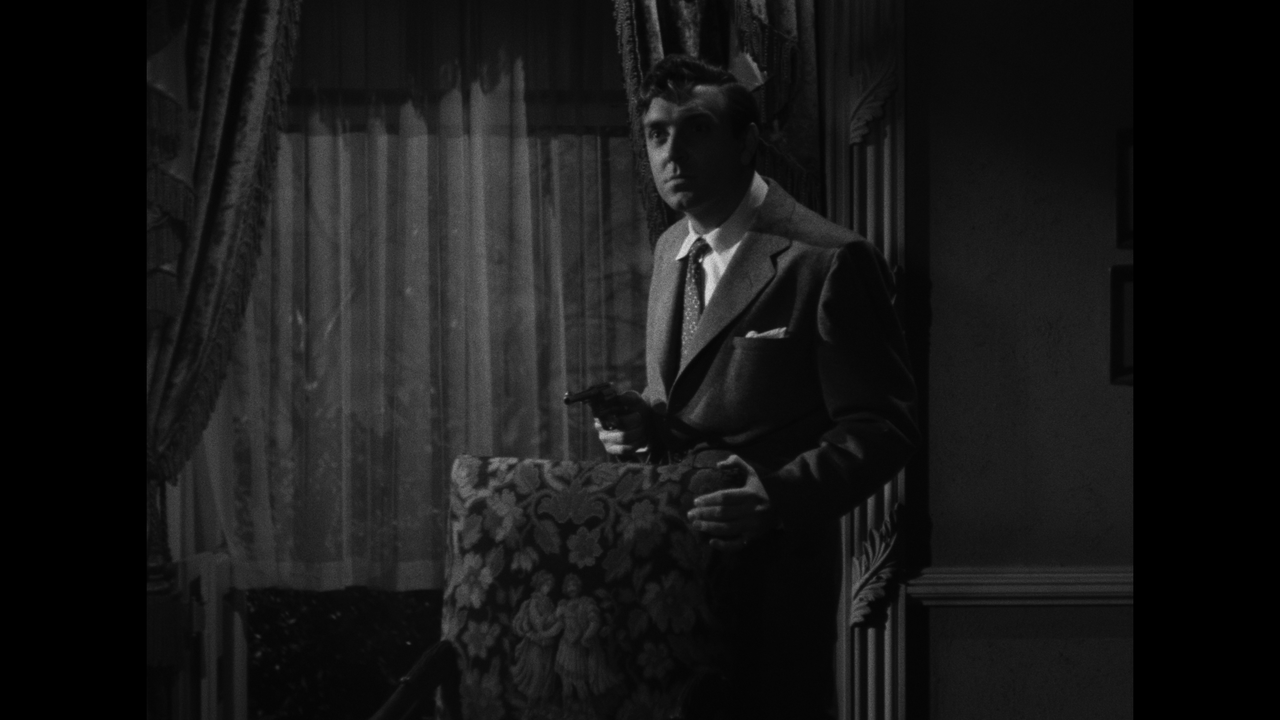 mpv-shot_Son.of.Dracula.1943.2160p.UHD.BDRemux.HDR.HEVC-Нечипорук_00_29_17_0007