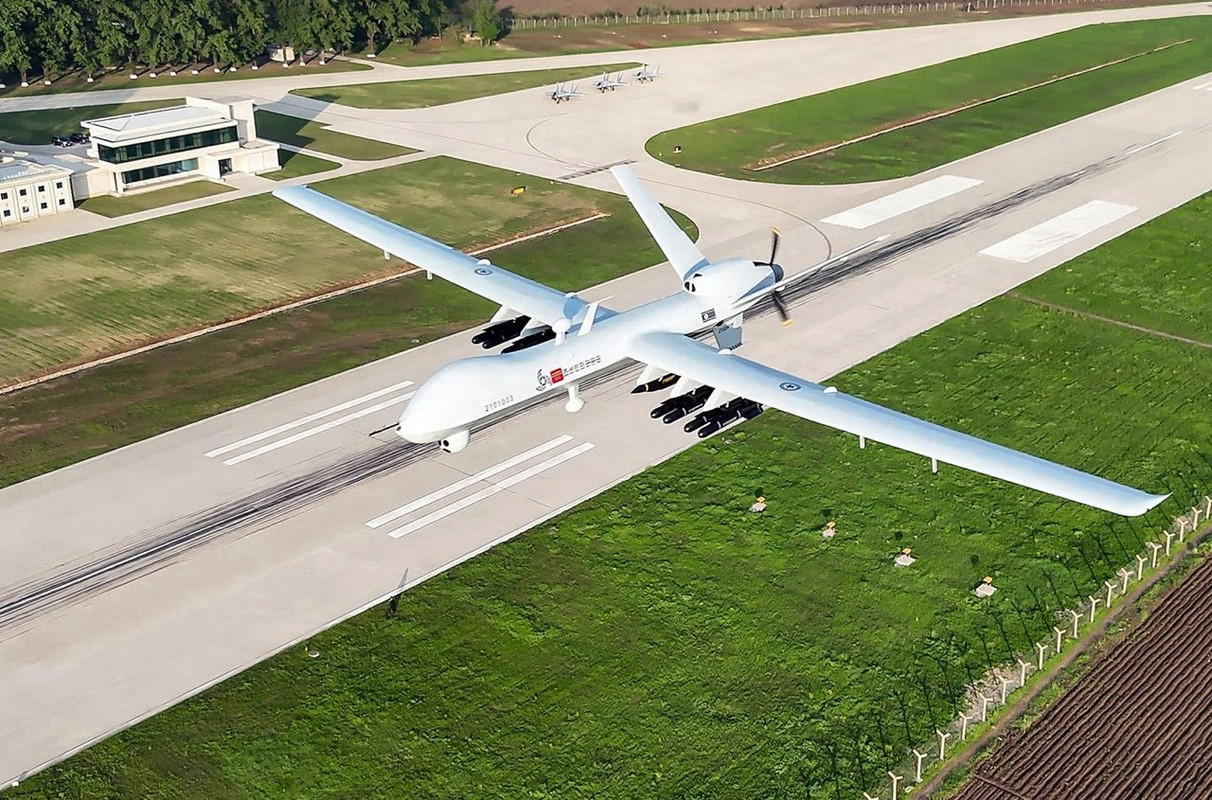 Gr-Gg7g-a-AAE81n-M.jpg