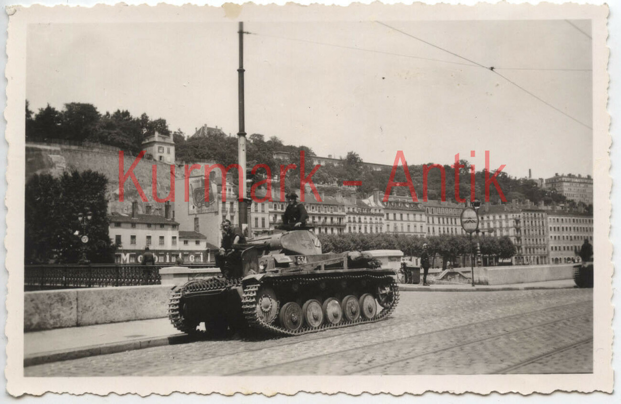 Q825 Foto Wehrmacht Panzer II TOP Motiv Frankreich Dijon s-l1600(8) (2)