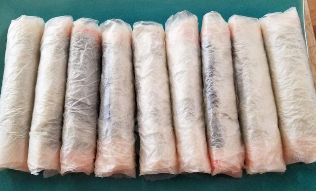 [Image: 03-Rolls.jpg]