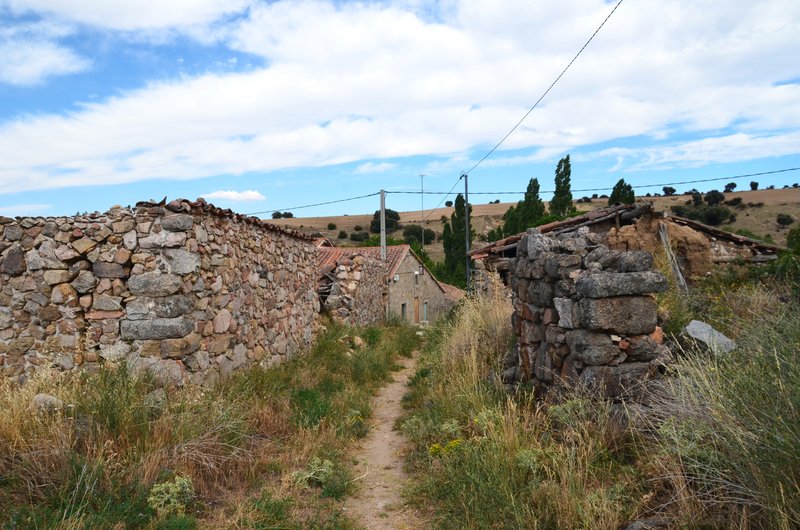 VILLAVERDE-31-7-2017-AVILA - Pueblos y lugares abandonados/deshabitados-2011 AL 2024 (24)