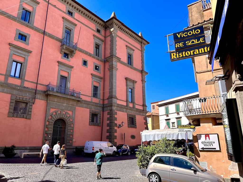 Жаркий сентябрь на побережье Тирренского моря.