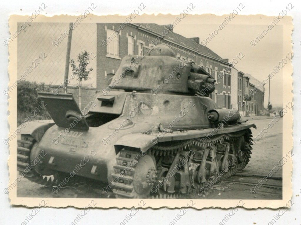 Foto, Wehrmacht, zerstörter Panzer, Hotchkiss H-