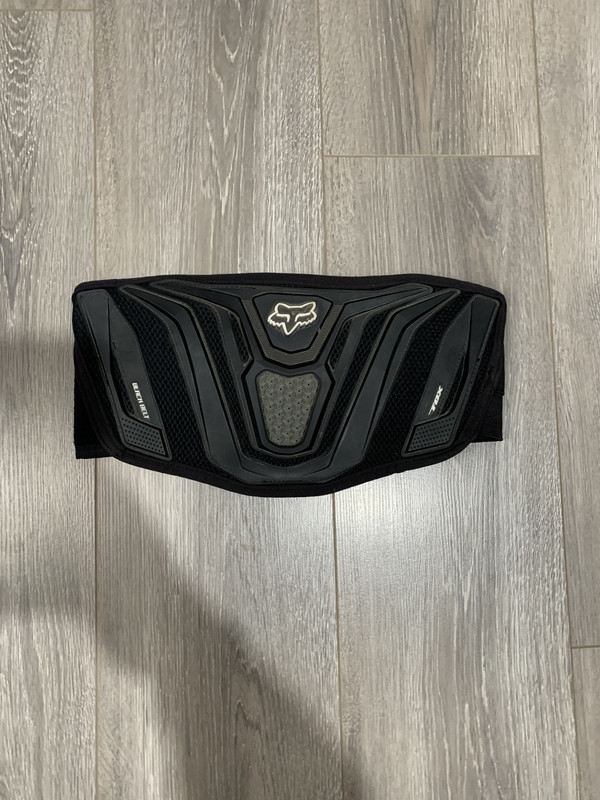 6935B5C7-08D2-42C1-B8CB-EB25A4813C51