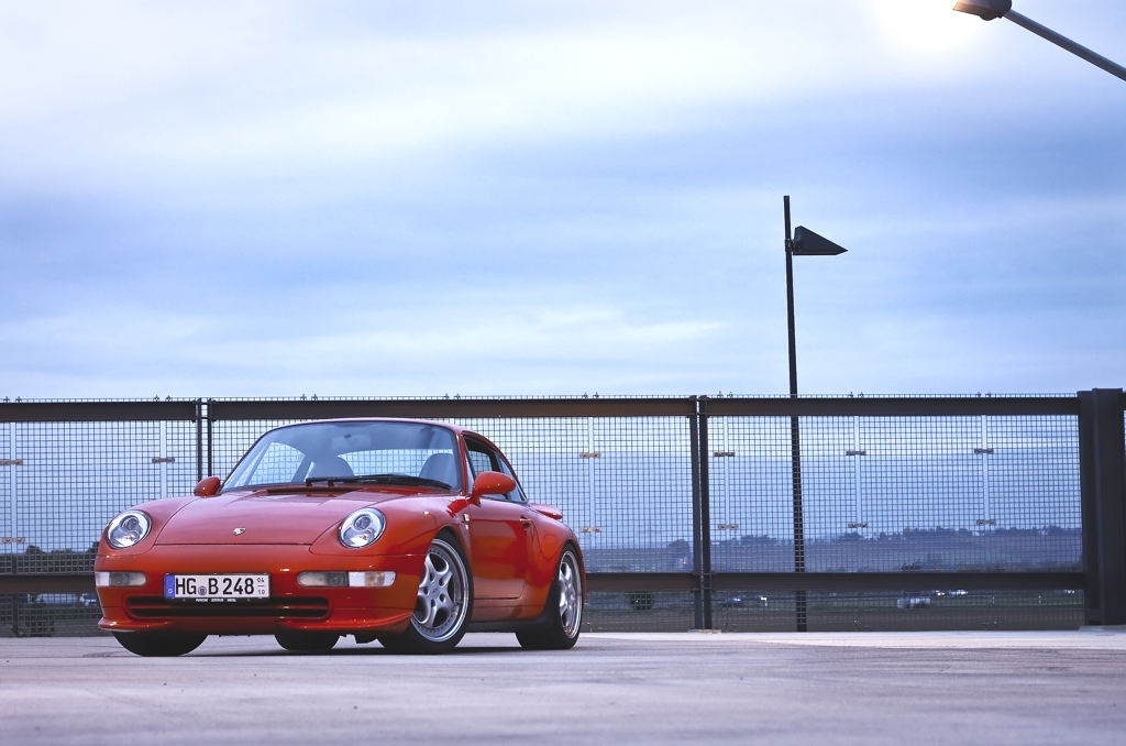 Red-Porsche-993-RS-Photoshoot-By-Erhardt