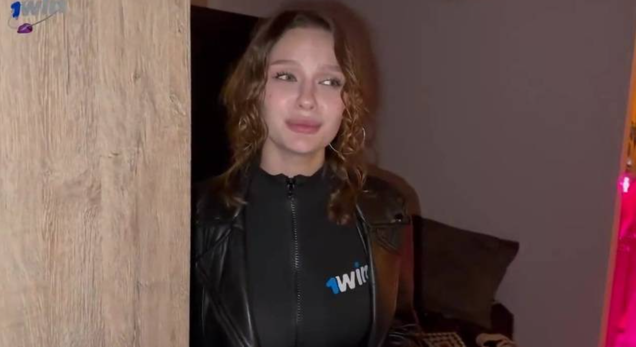 OnlyFans I Sheltered My Neighbor for the Night, She Paid Me with Anal Sex