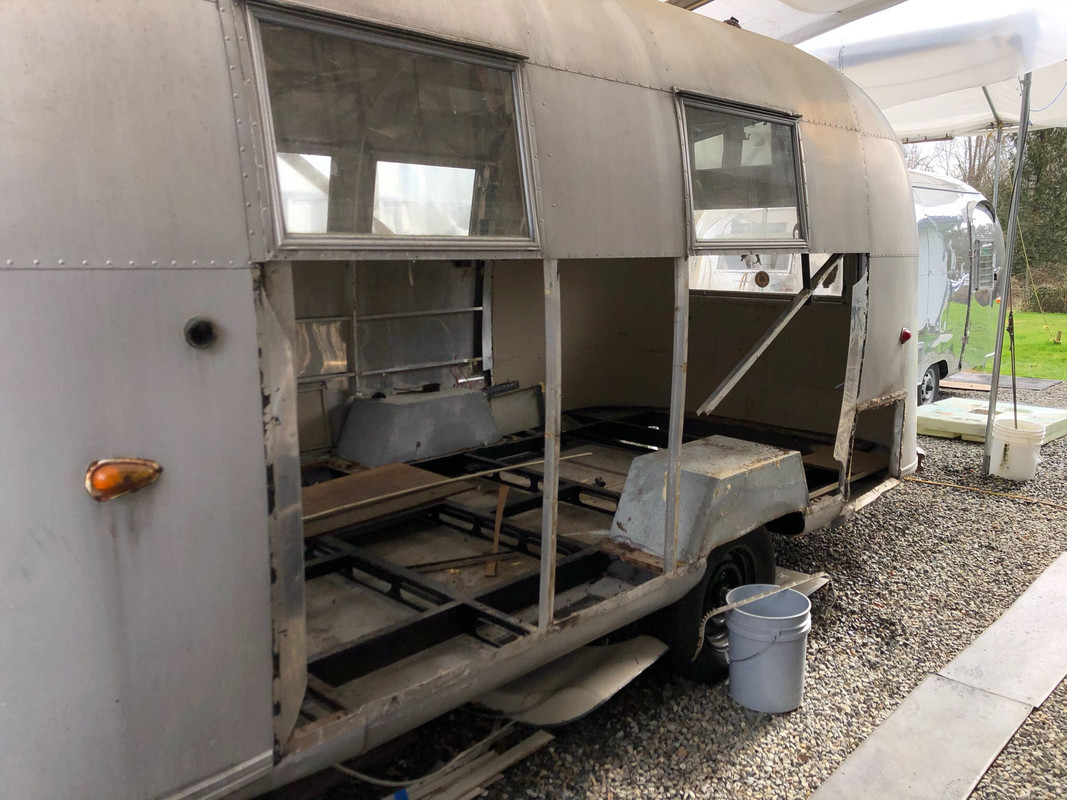 96634064-D480-4944-92B6-4B0AE640CA48