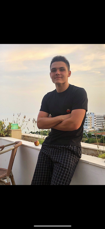 8D9AE0D8-1D7C-4706-BC01-912503705545