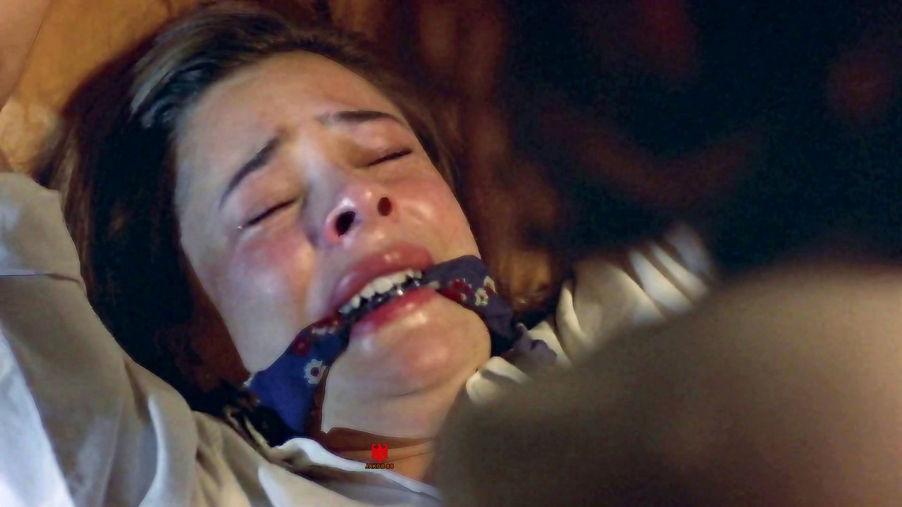 Sarah Lassez 4 - Malicious 1995