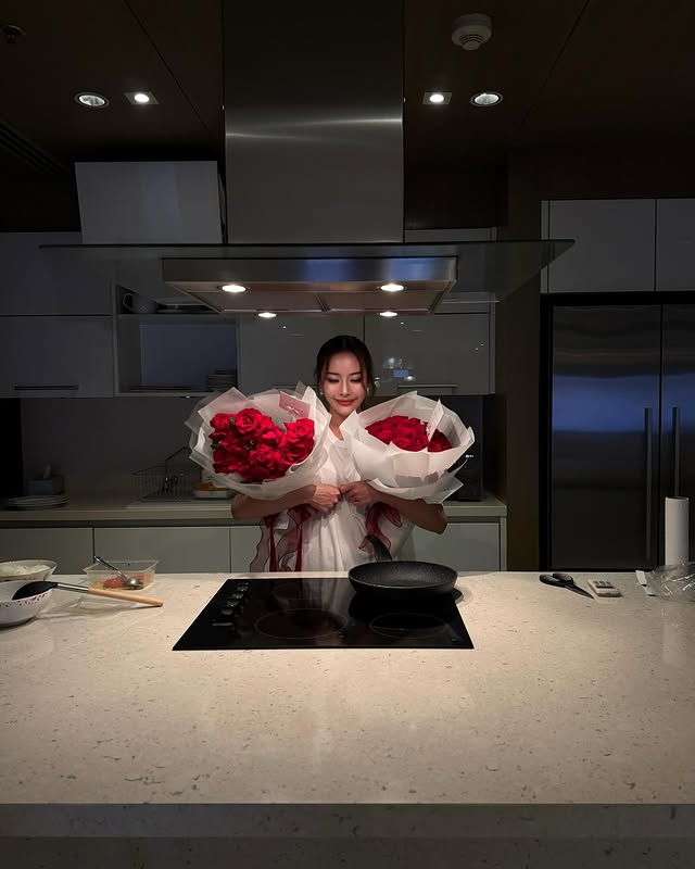 gal-9730730-20250216042427-192e2e2