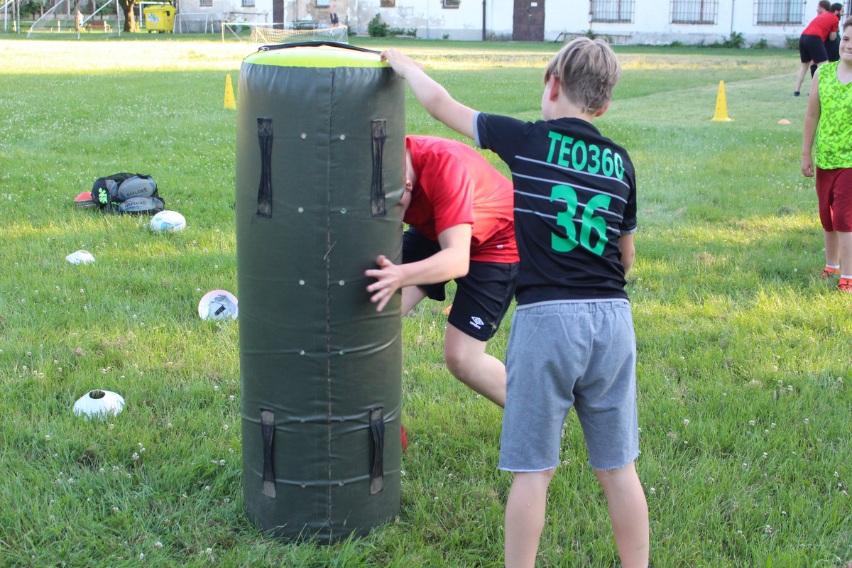 Rugby Slovakia Slovensko ragby sport trening Bratislava Nitra Sala Zilina Trnava Dunajska Streda American football Wrestling Juda Crossfit Fitness Liga Turnaj