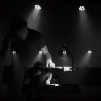 [Slika: Neon-Lies-folder.jpg]