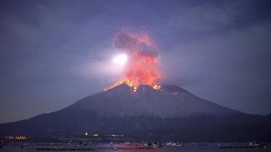 eruzione vulcano sakurajima diretta live streaming giappone