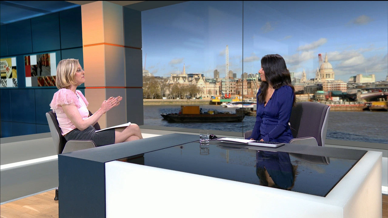 ITV News London_20220516_18001830.ts_snapshot_24.26.725