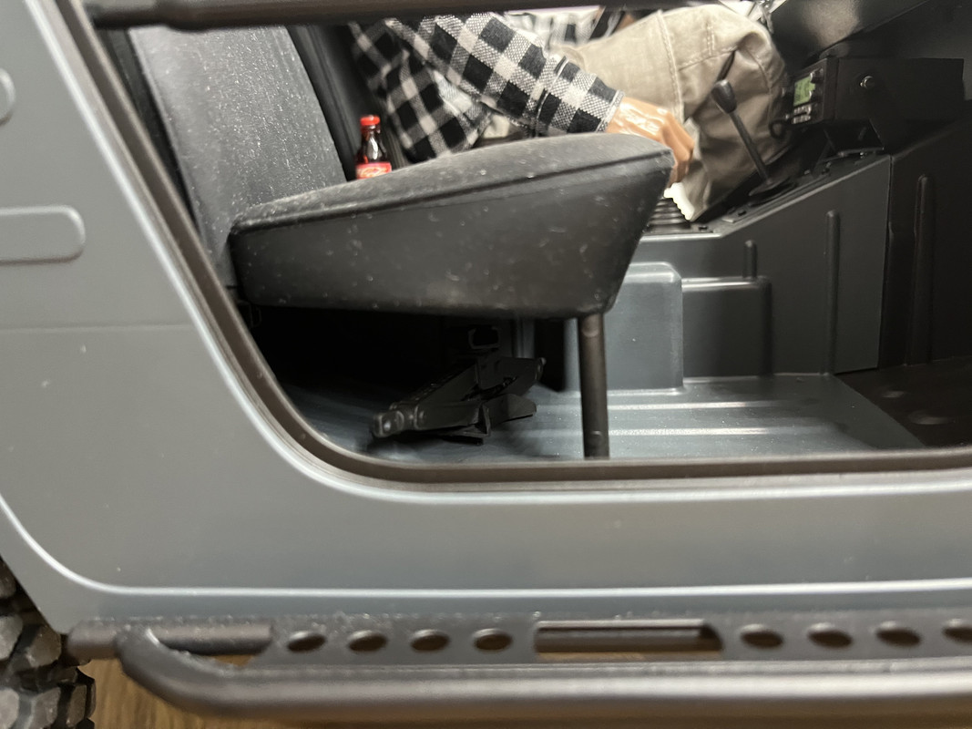 42448E4B-8EE2-40AF-8871-D9BD49627EBC