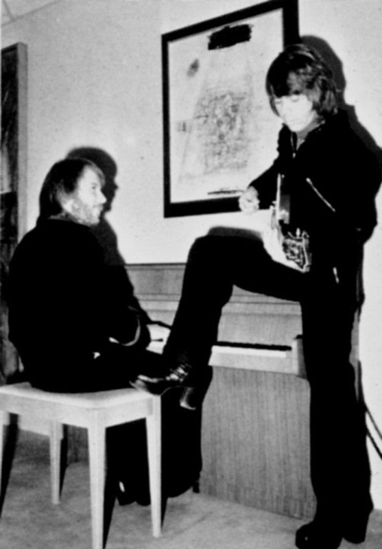 64370_114190011973526_100001475833690_103987_286