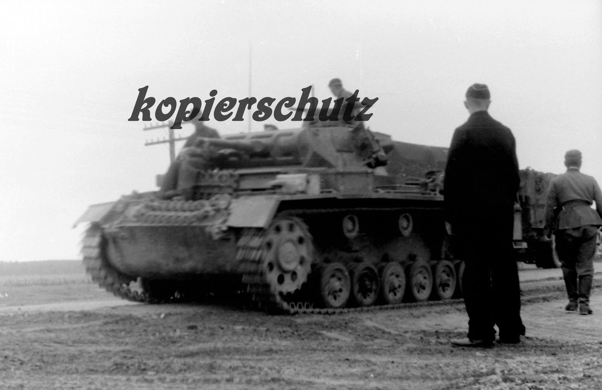 Rußland Briansk Vormarsch Rollbahn Panzer Besatz