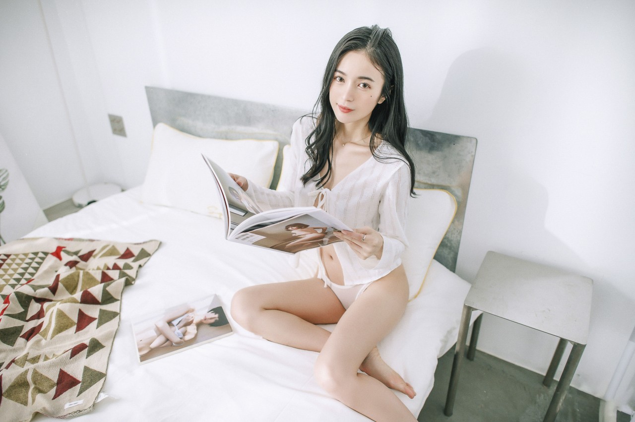 JVID辰辰《妖精女友》写真照，内裤，慵懒与性感美图插图8