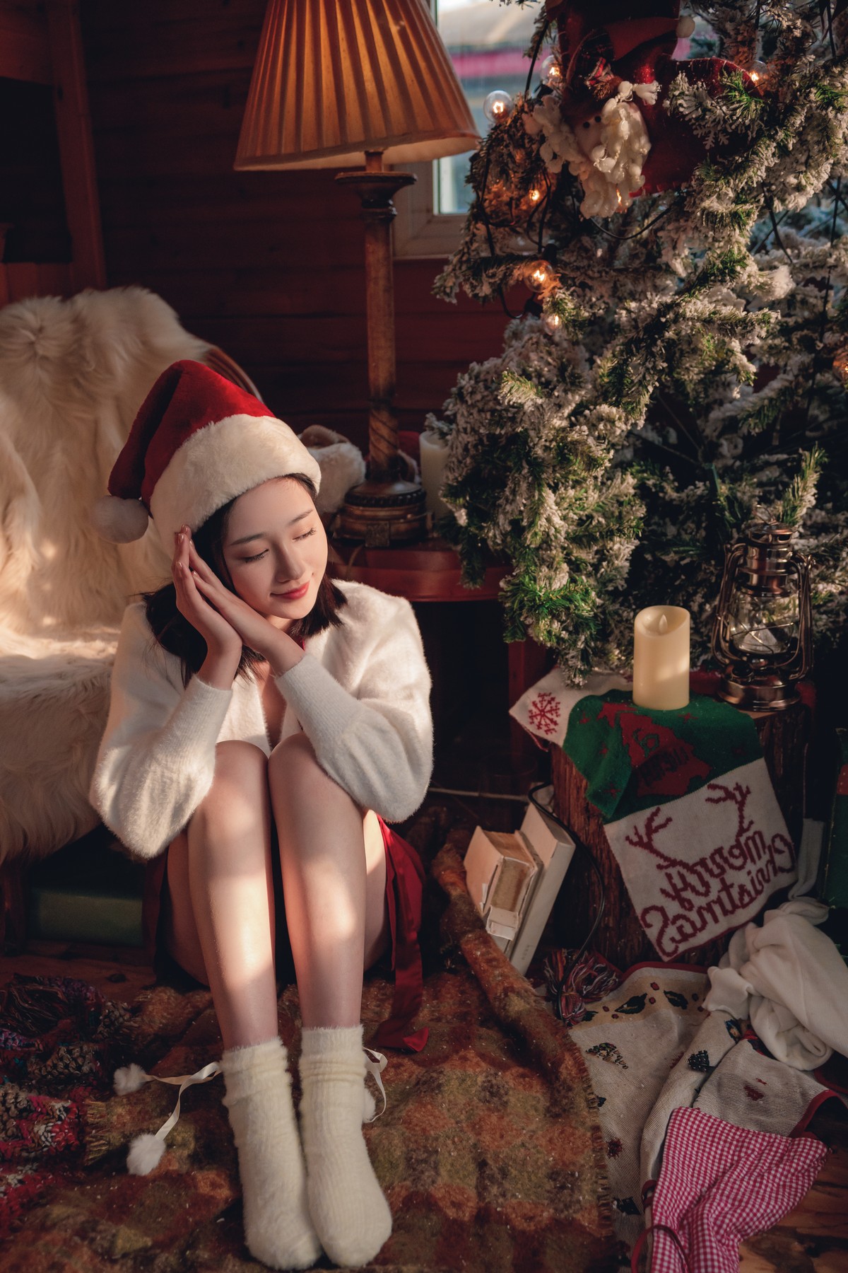 年年nnian 小红帽Cosplay写真 童话风性感图集插图1