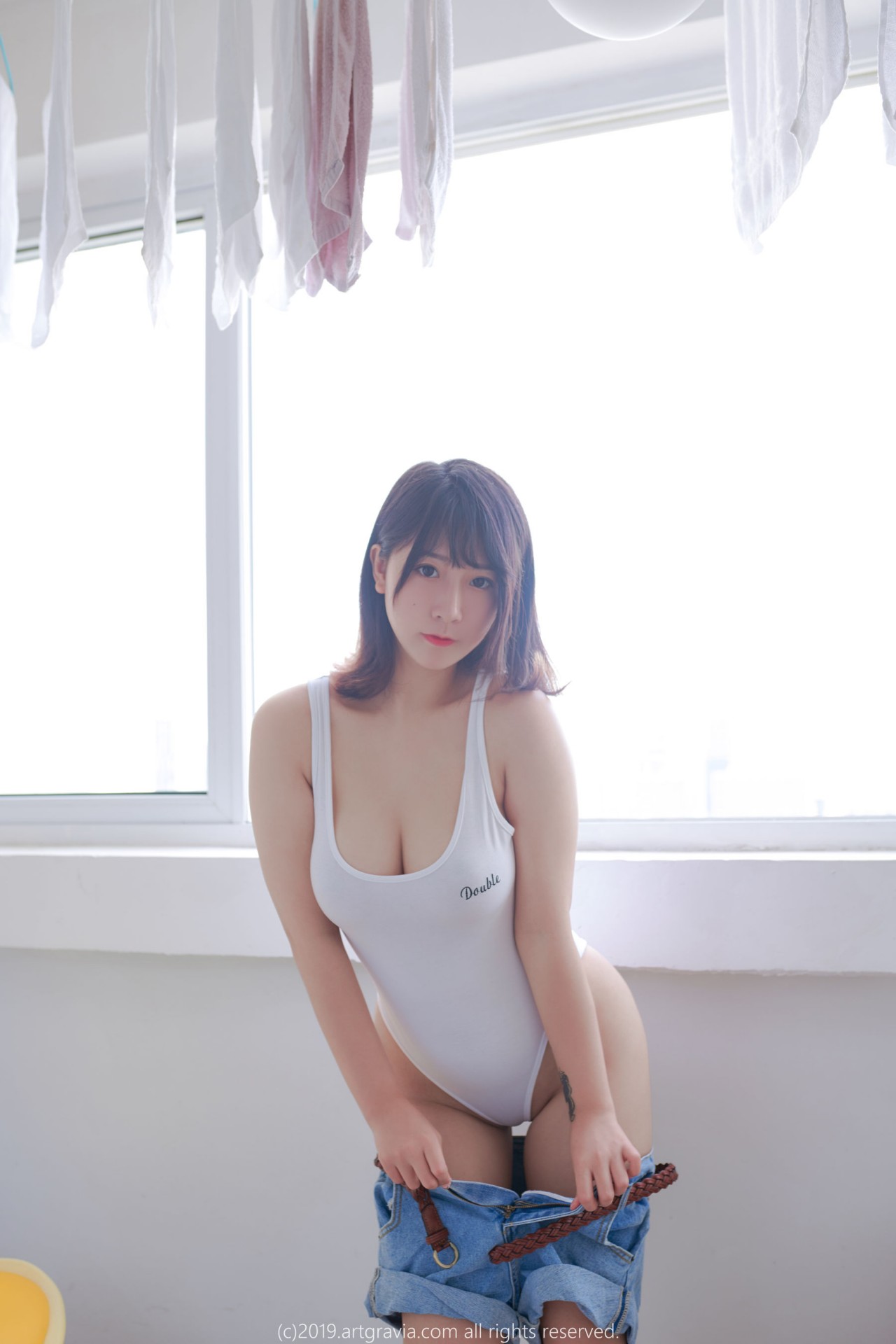 猫九酱sakura《夏日风吊带背心美女》写真，清新与活力的COS妹子插图4