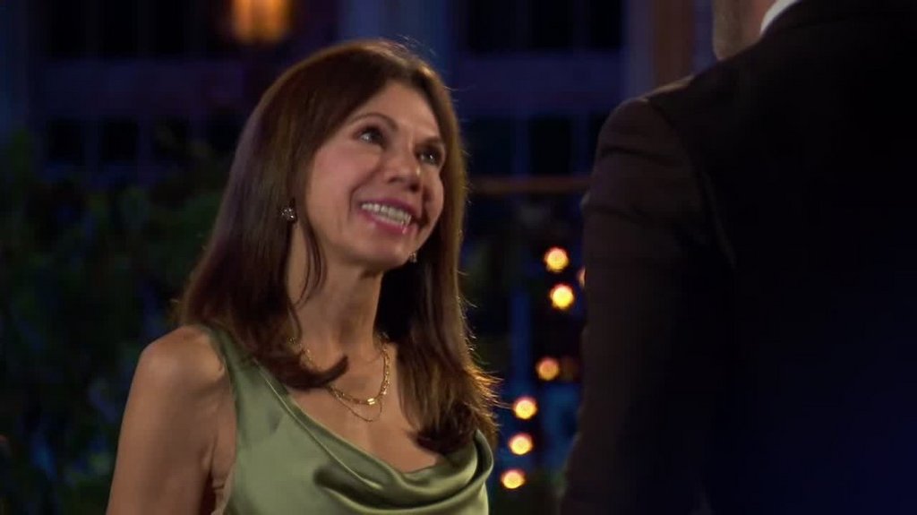 [Image: 9livt64ehb4m.jpg]