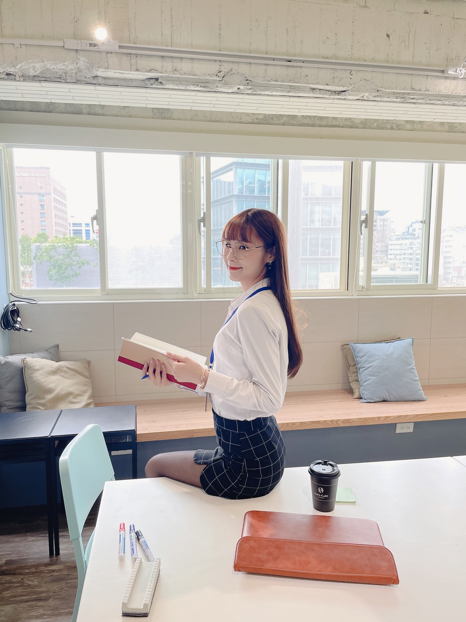 泥泥汝 OL 女郎 B 主题 写真＋视频合集｜高人气职业风作品（350P｜12V｜840MB）插图