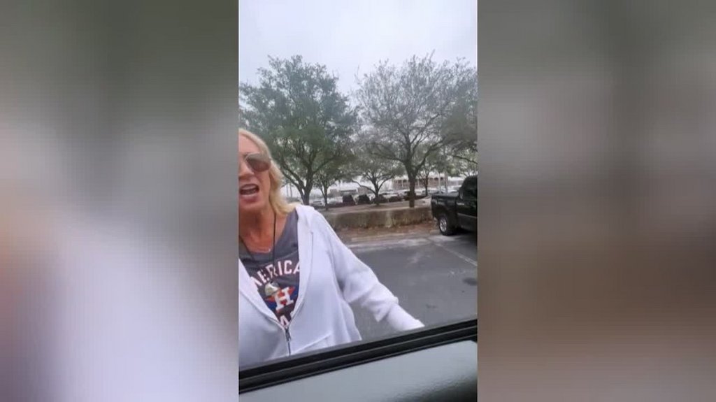 [Image: jzs1qw7m7yv1.jpg]