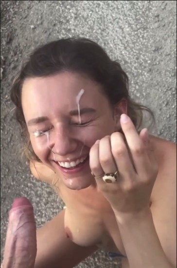 [Image: Cumshots22529095135.jpg]