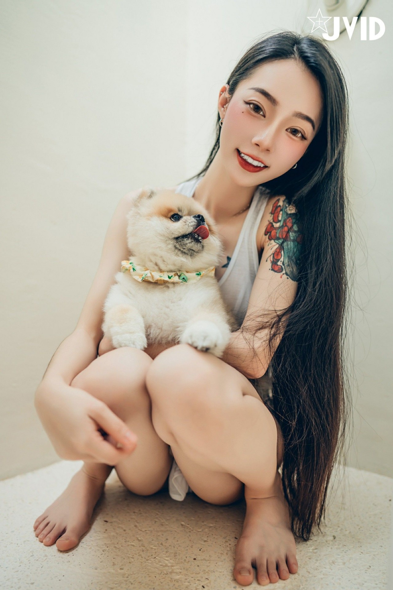 jvid 飄 飄《女神比基尼》美女写真，躺在浴缸场景，尽显性感姿态插图6