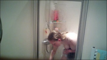 [Image: Voyeur35075143758.jpg]