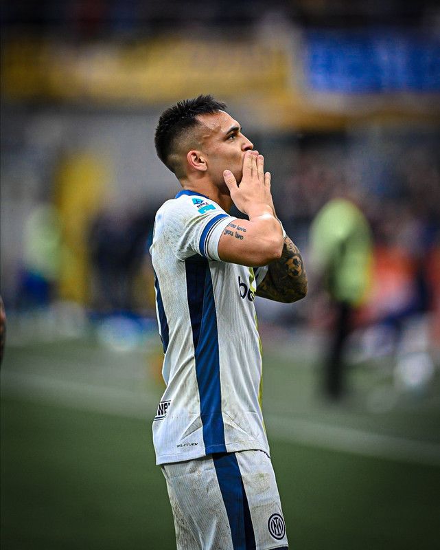Go-WT21c-XEAALR3-F.jpg