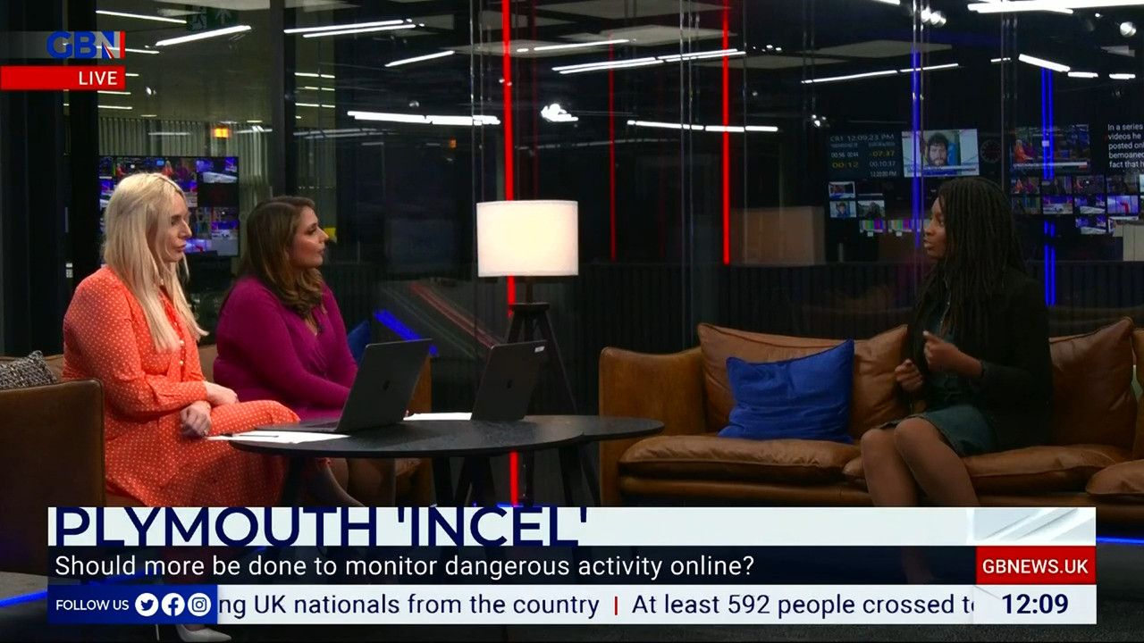 08.14 - 12.00.00 - Alastair Stewart & Friends. News, discussion and a....ts_snapshot_10.23.924