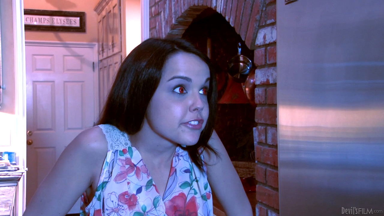 DH@rp3r - Cr3pv$cvl0 - 99519HD.mp4_snapshot_00.15.015