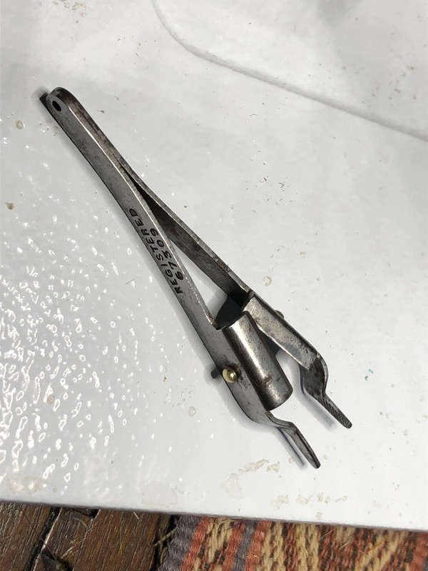 082255F7-B537-48B1-8BB1-310E2219BB64