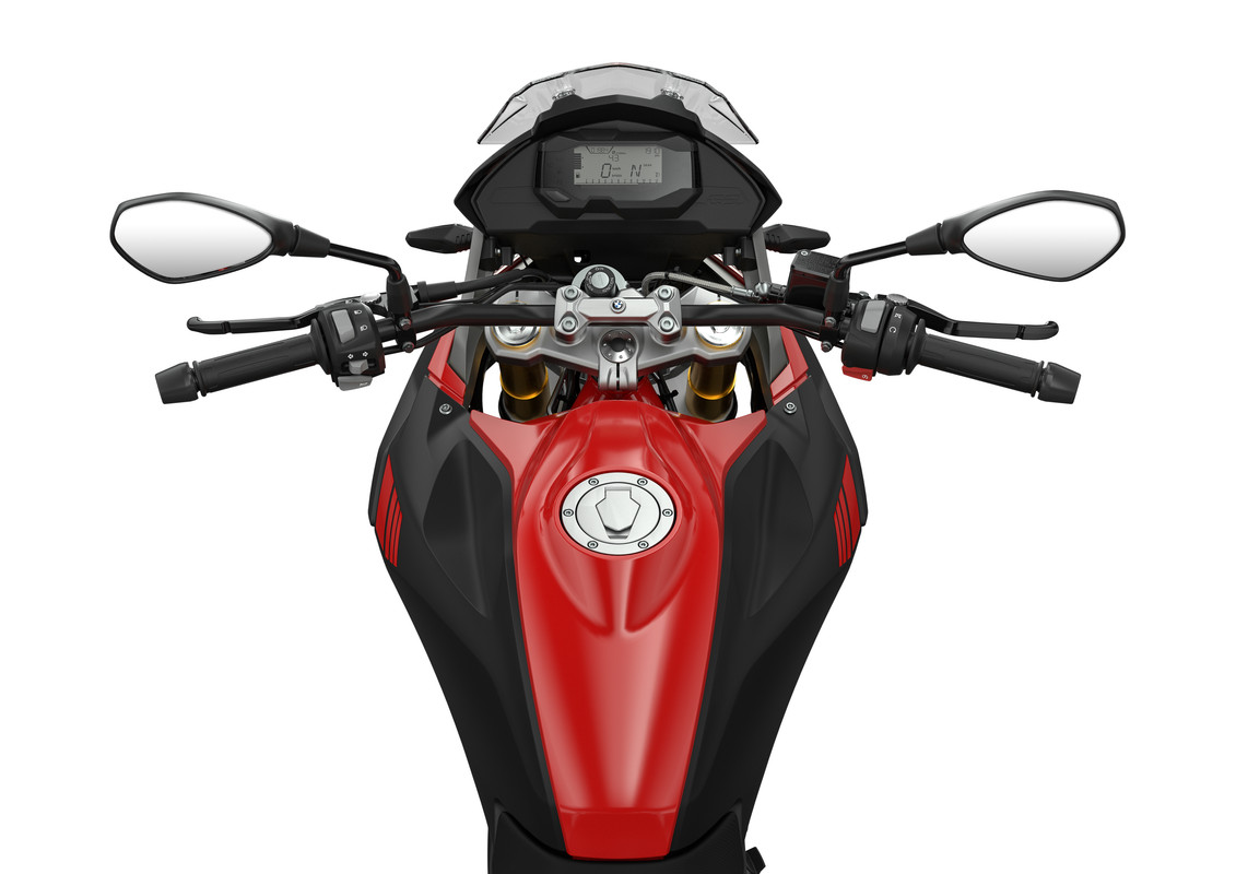 P90512365_highRes_bmw-g-310-gs-my-2024